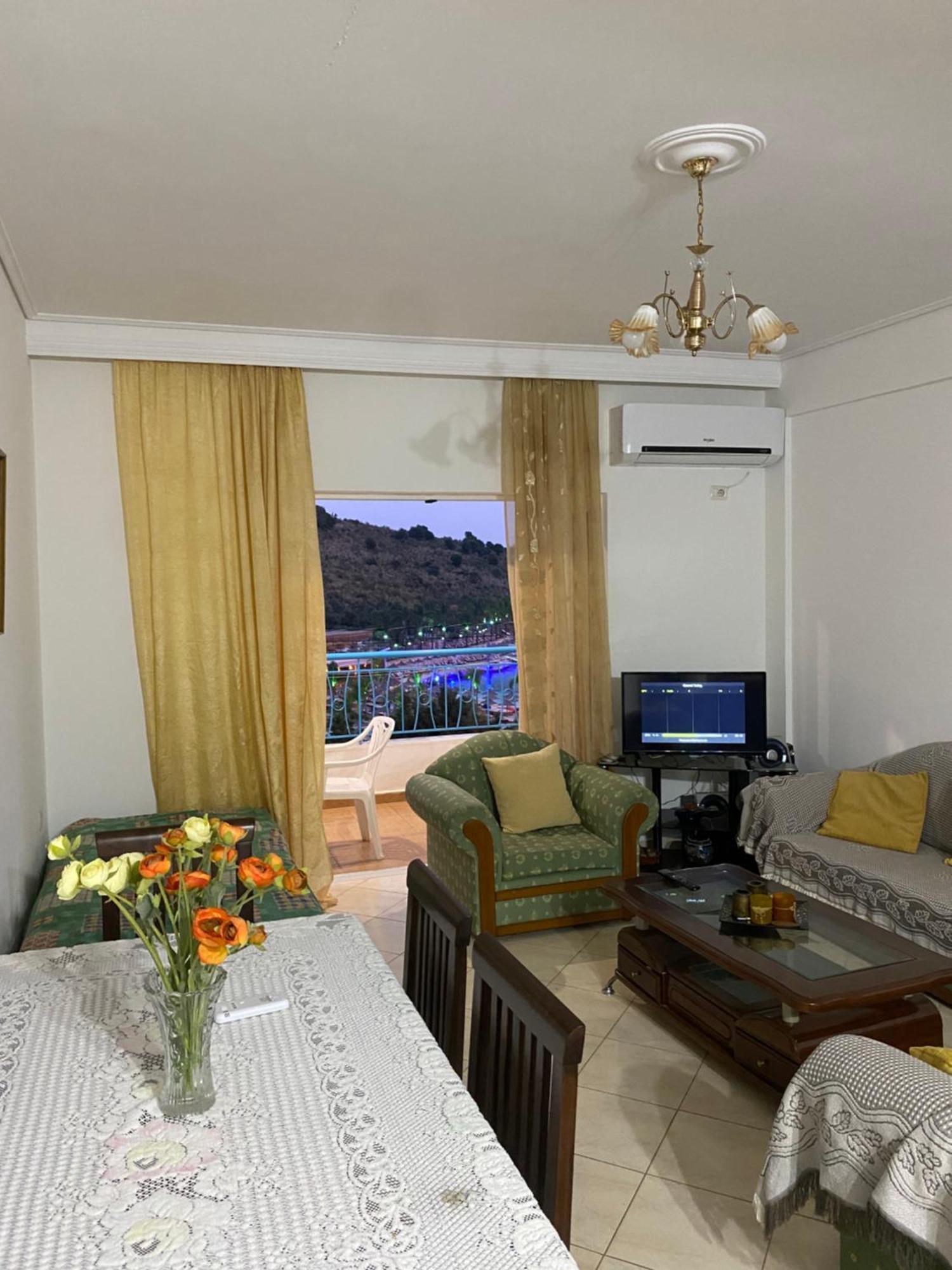 Apartaments Rraku Sarandë Eksteriør billede