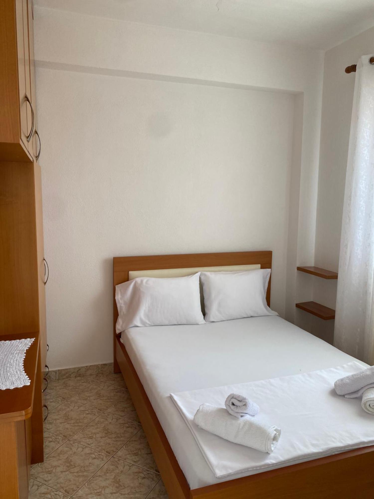 Apartaments Rraku Sarandë Eksteriør billede
