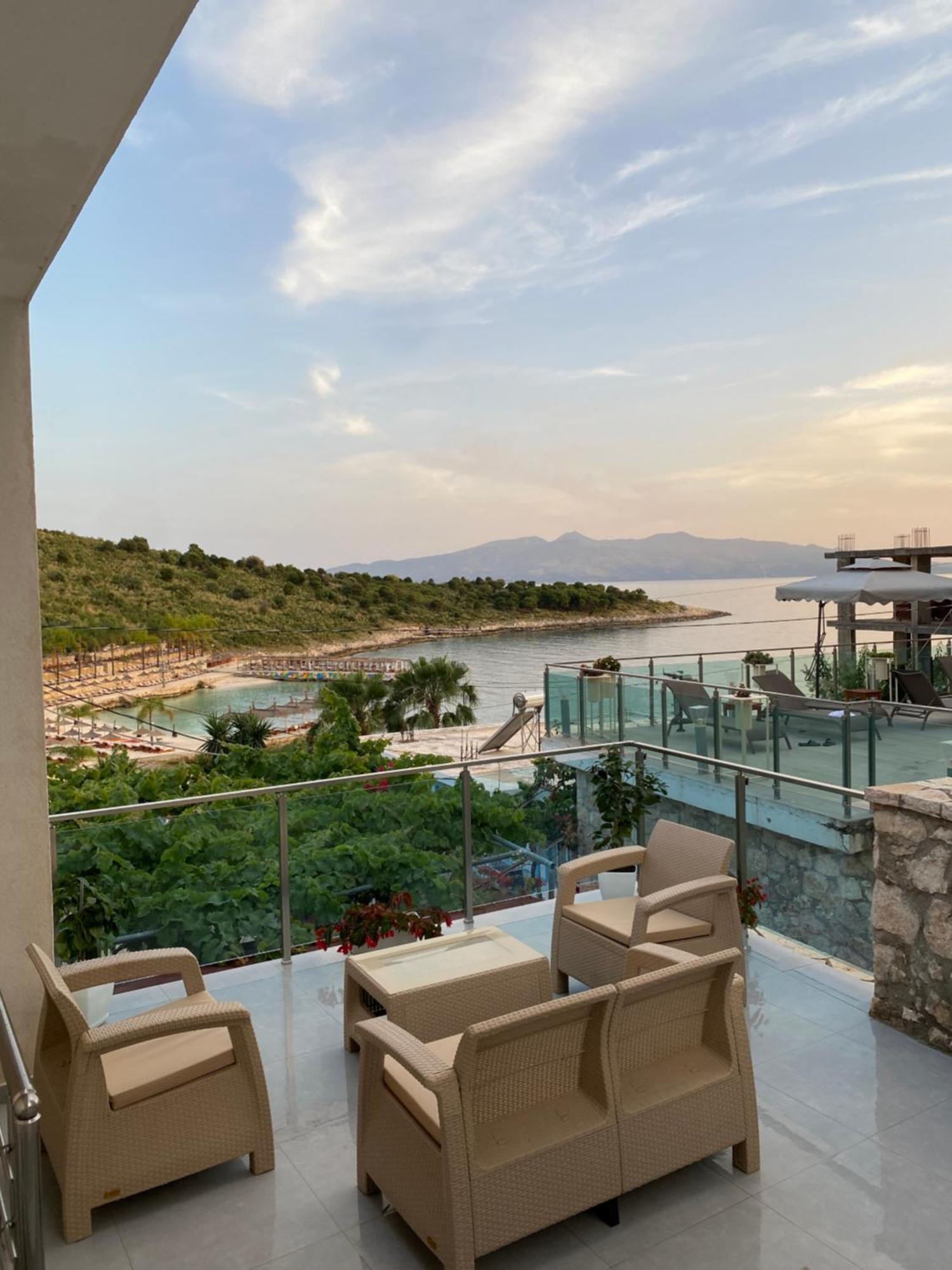 Apartaments Rraku Sarandë Eksteriør billede