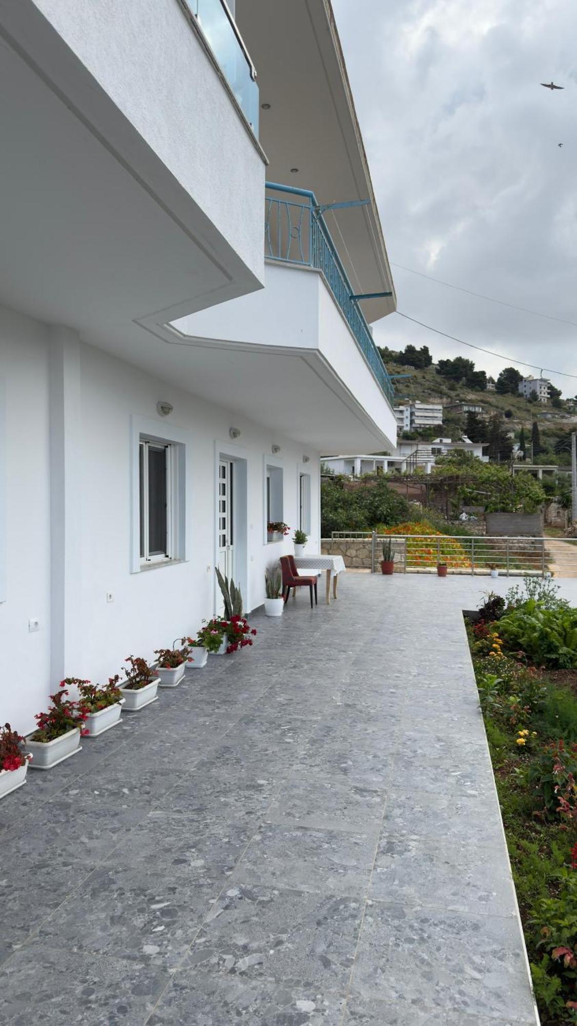 Apartaments Rraku Sarandë Eksteriør billede