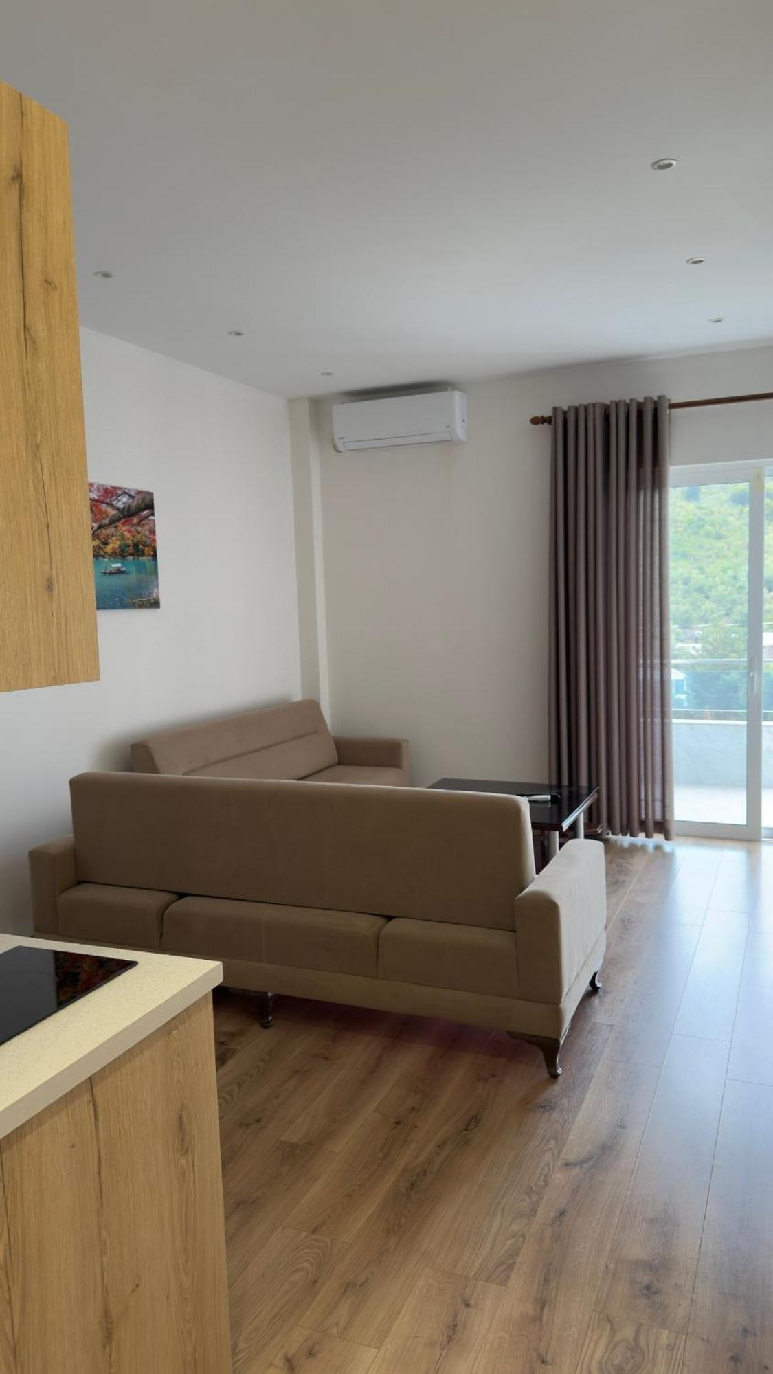 Apartaments Rraku Sarandë Eksteriør billede